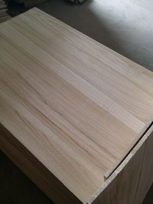 Serviço pós-venda E1/E0 Grade Edge Glue Poplar Solid Board for Modern Interior Hotel