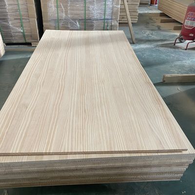 Painel de mobília de madeira maciça para a casa Densidade 280-300 kg / m2 e tamanho personalizado
