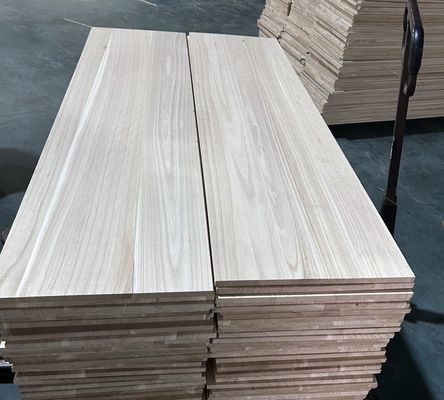 Obtenha o melhor valor com a venda e serviço pós-venda de madeira de Paulownia de grau AA