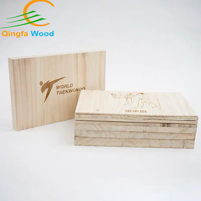 Taekwondo Breaking Boards de madeira 225 * 300MM personalizado para desempenho esportivo