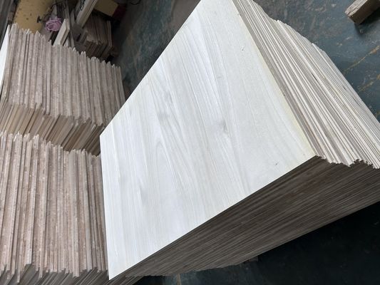 AA Painel de madeira Paulownia Tabuleiro Paulownia chinês 2440x1220 ou 1200x600 ou personalizado