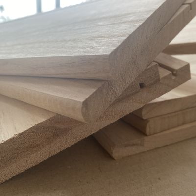 Panela de madeira leve de primeira classe para caixotes de armários de móveis