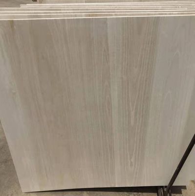 Teor de humidade 8%-12% Paulownia Madeira de tronco reto Mobiliário de madeira maciça branqueada
