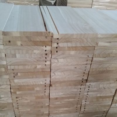 Edifícios Mobiliário de construção Paulownia Painel de madeira maciça com 300 kg/m3 Densidade