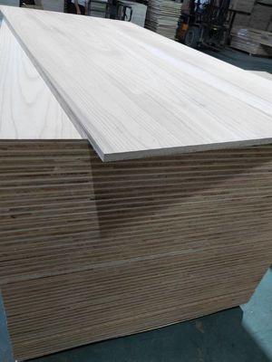 Painéis de revestimento de carvalho branco de madeira maciça de paulownia para produção de móveis