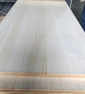 Placa de madeira de Paulownia sólida de três camadas para porta Tempo de produção 5-15 dias Cor natural