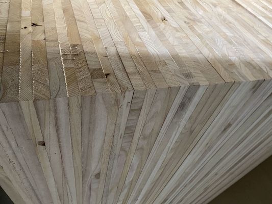 Painel de madeira maciça com capacidade de solução de projeto Outros e teor de umidade 8%-12%