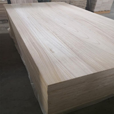 Painéis modernos de madeira maciça Paulownia Painel de madeira com teor de umidade de 8% a 12%