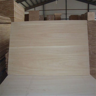 Conteúdo de umidade 8%-12% Tabuleiro de madeira Paulownia para design contemporâneo